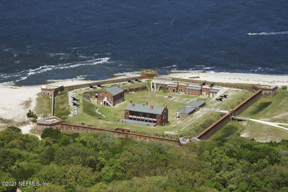 86682 Mainline Road Webster, FL 33597 - Photo 17 of 23 a view of an outdoor space