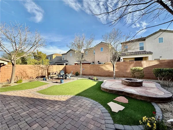$2,395 | 10241 Gibson Isle Drive, Las Vegas, NV 89166