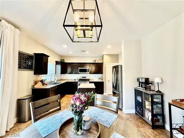 $2,395 | 10241 Gibson Isle Drive, Las Vegas, NV 89166