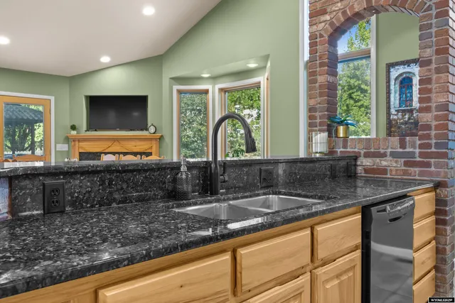 $585,000 | 950 Waterford, Casper, WY 82609