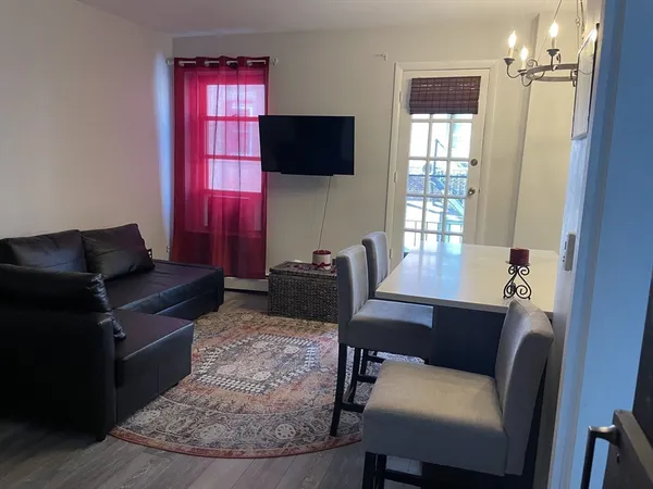 $3,150 | 160 Salem Street, Unit 5, Boston, MA 02113