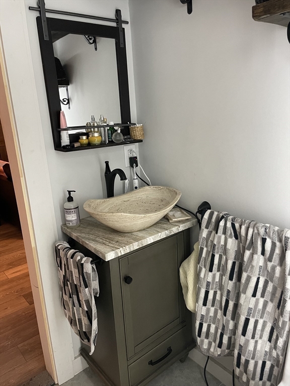 160 Salem Street, Unit 5 Boston, MA 02113 - Photo 4 of 12