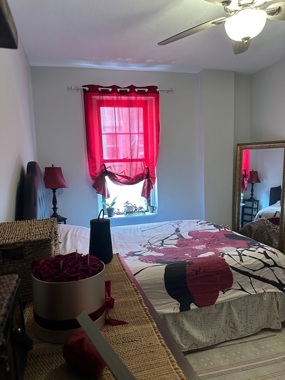 160 Salem Street, Unit 5 Boston, MA 02113 - Photo 10 of 12