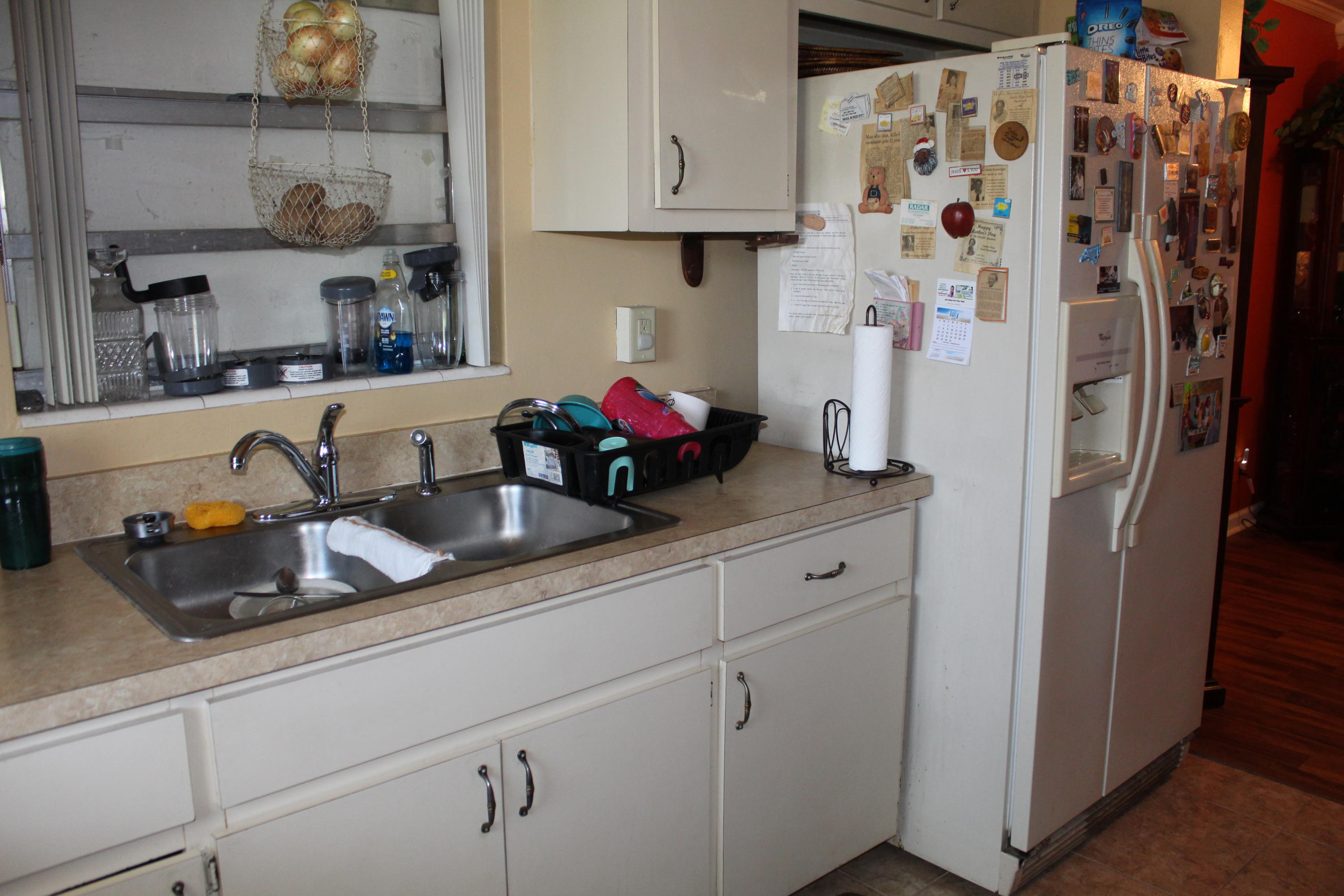 390 West 33rd Street Riviera Beach, FL 33404 - Photo 11 of 27 IMG_4231