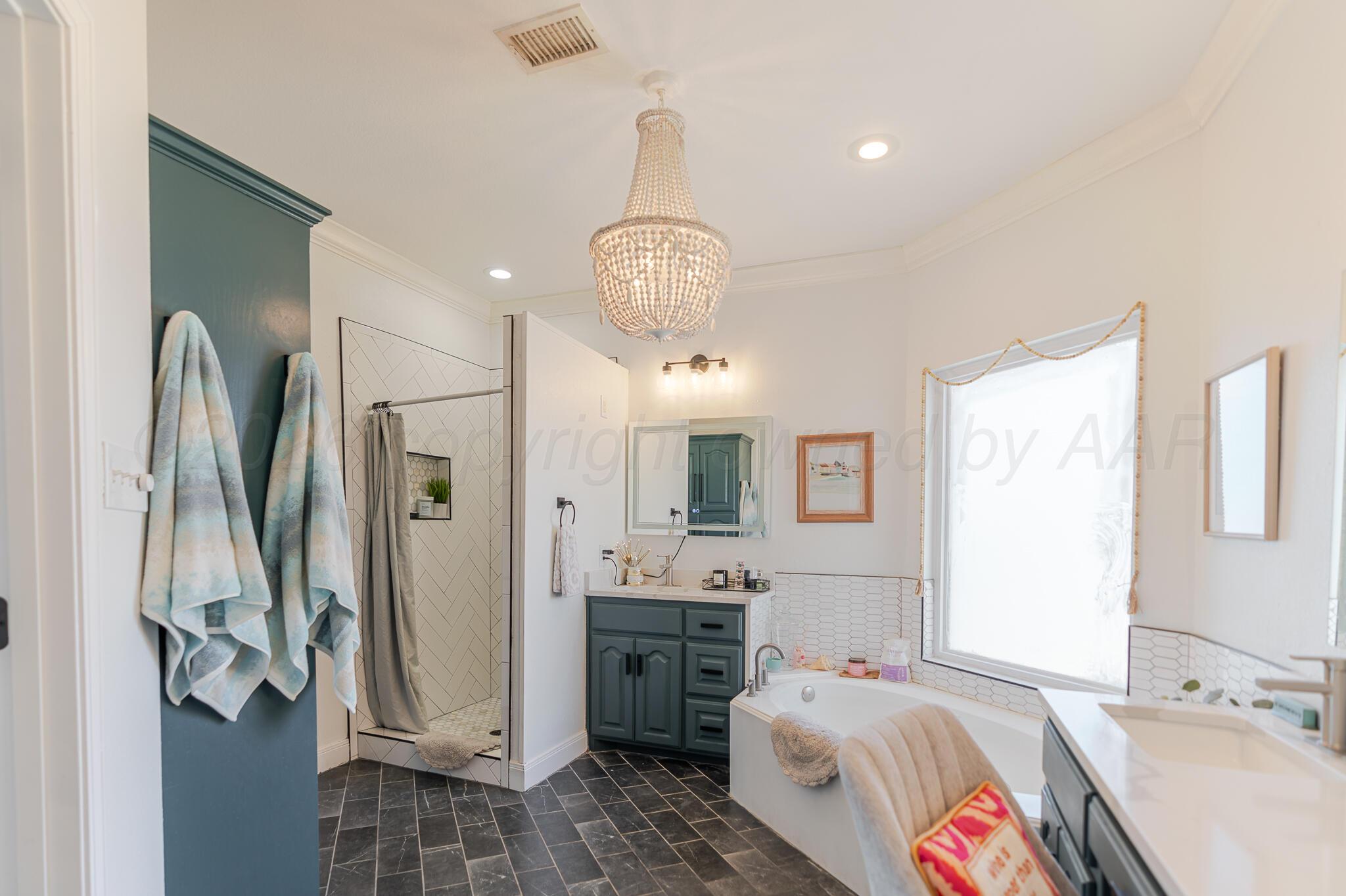 9601 Union Road Amarillo, TX 79119 - Photo 12 of 13 Spacious master en-suite