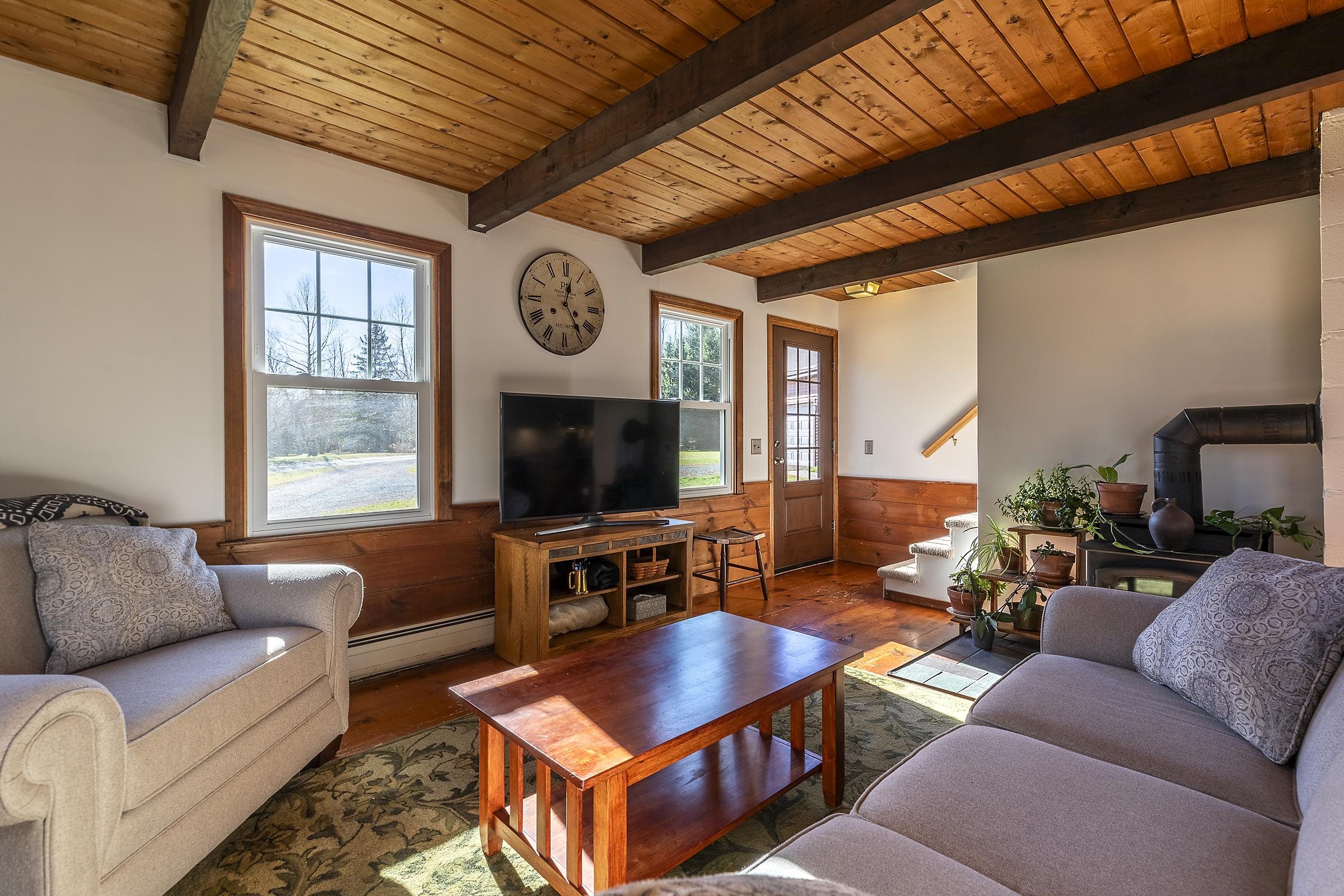 1799 Old West Road Arlington, VT 05250 - Photo 4 of 31 Gallery Image 4