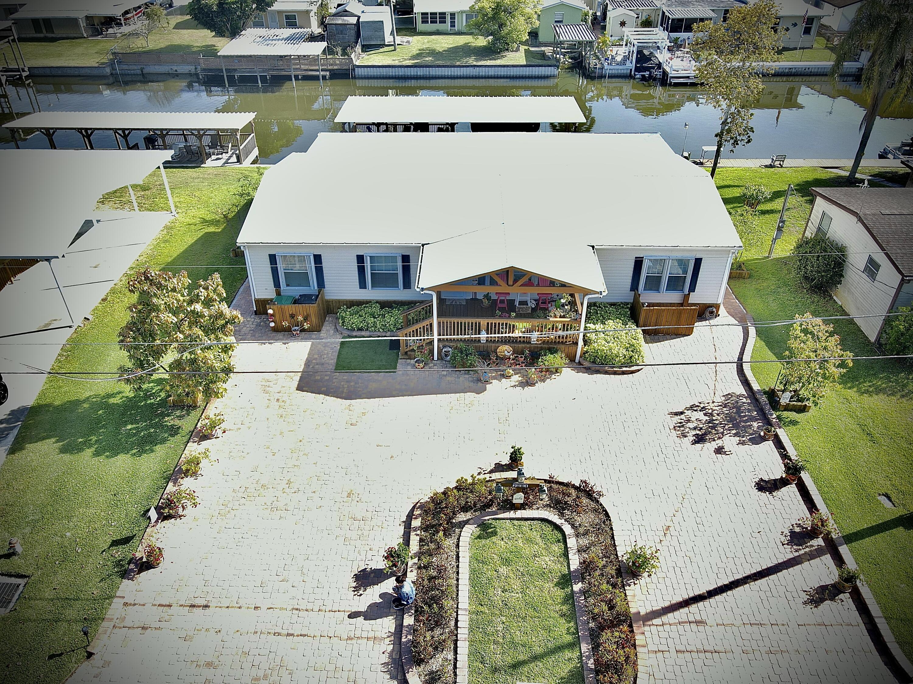 2004 Southeast 30th Street Okeechobee, FL 34974 - Photo 2 of 21 Aerial view