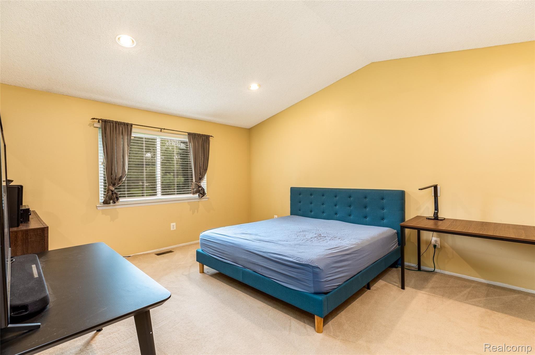 591 Ridge Road Walled Lake, MI 48390 - Photo 11 of 30 19.MasterBedroom