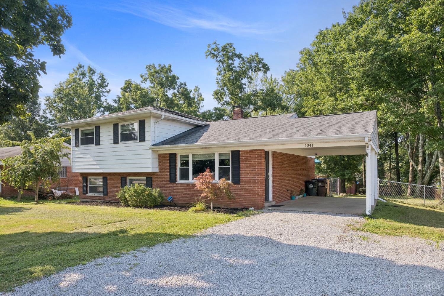 1041 Gaskins Road Cincinnati, OH 45245 - Photo 3 of 39 Gallery Image 3