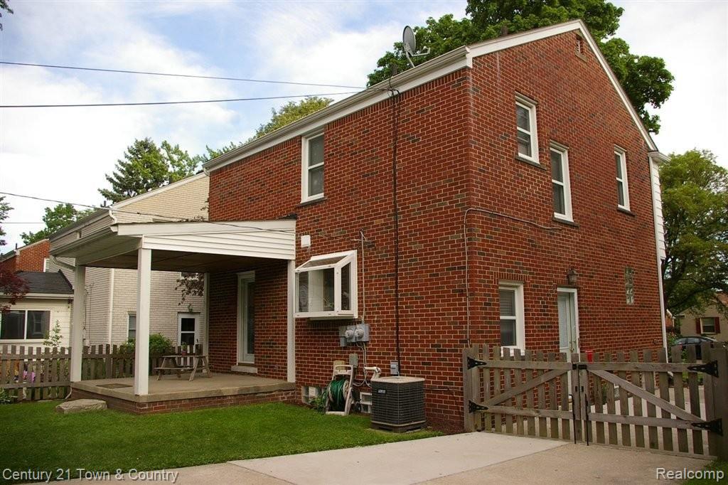 2628 West Webster Road Royal Oak, MI 48073 - Photo 24 of 25 SIDE EXTERIOR.