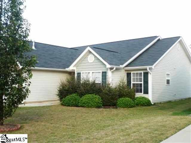 327 Rivers Edge Circle Simpsonville, SC 29680 - Photo 2 of 20