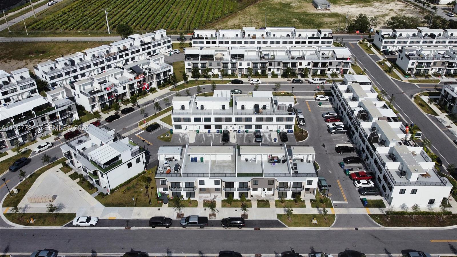 14569 Southwest 261st Terrace, Unit 14569 Homestead, FL 33032 - Photo 28 of 29 a building view