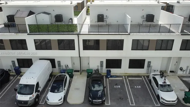 $3,000 | 14569 Southwest 261st Terrace, Unit 14569, Homestead, FL 33032