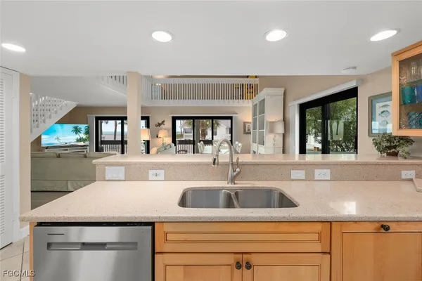 $2,995,000 | 6 Beach Homes, Captiva, FL 33924