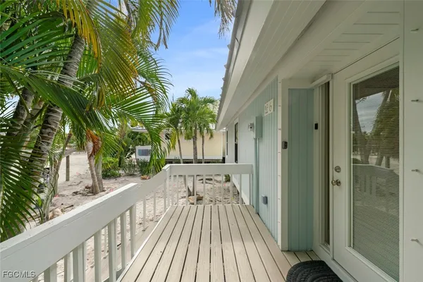 $2,995,000 | 6 Beach Homes, Captiva, FL 33924