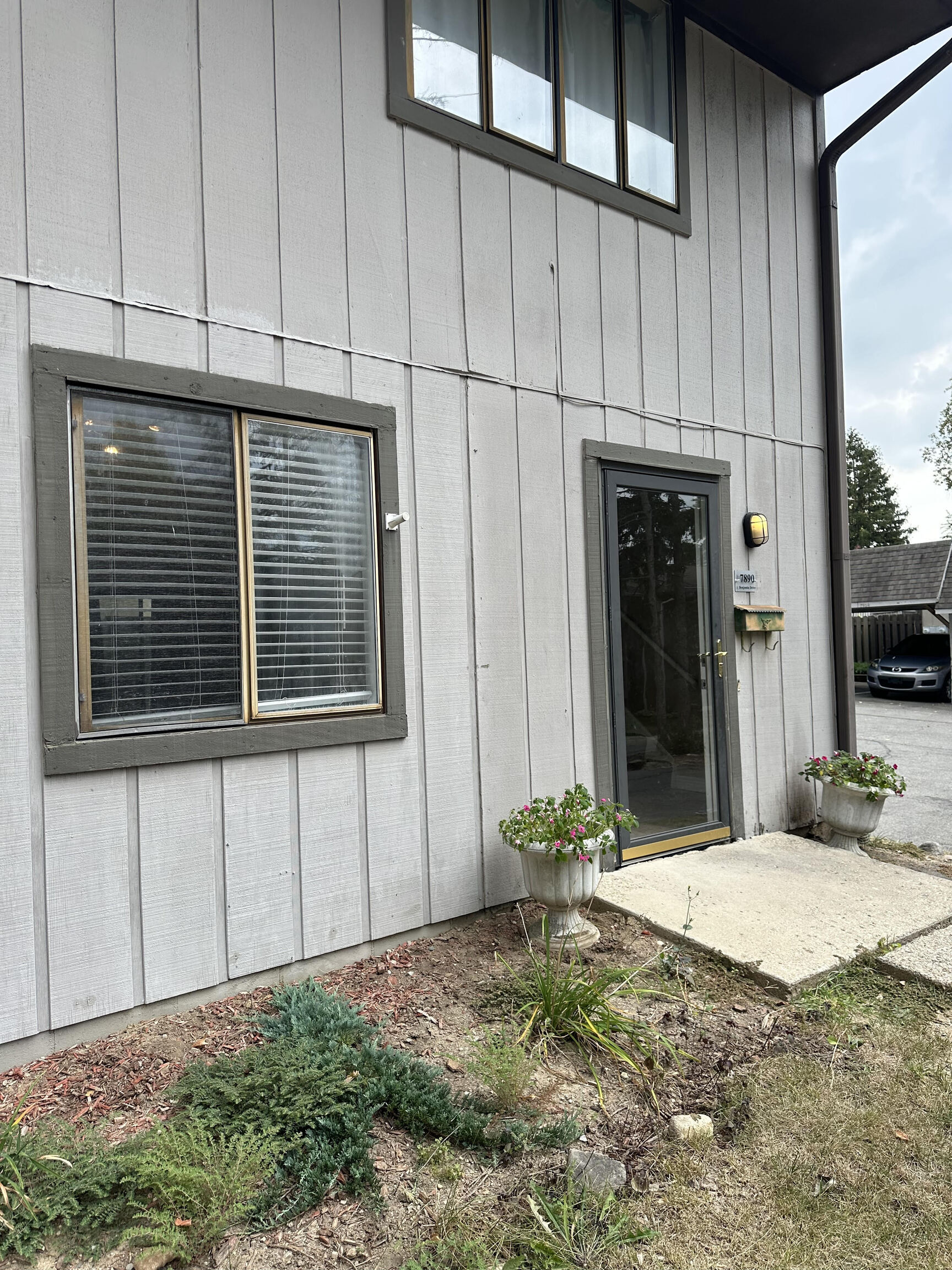 7890 Benjamin Drive Indianapolis, IN 46226 - Photo 1 of 18