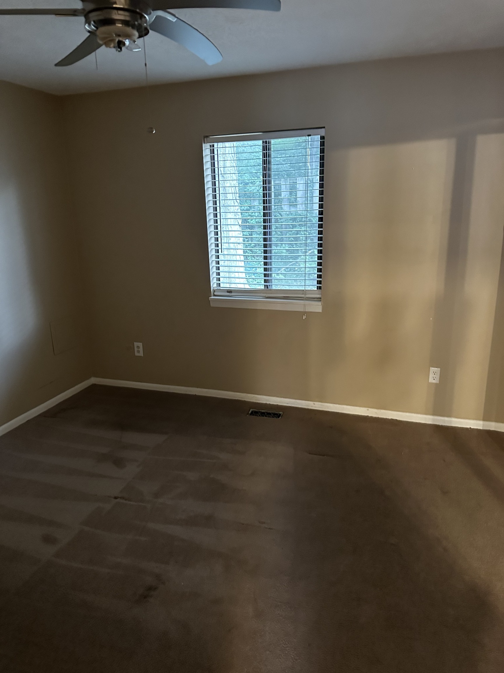 7890 Benjamin Drive Indianapolis, IN 46226 - Photo 4 of 18