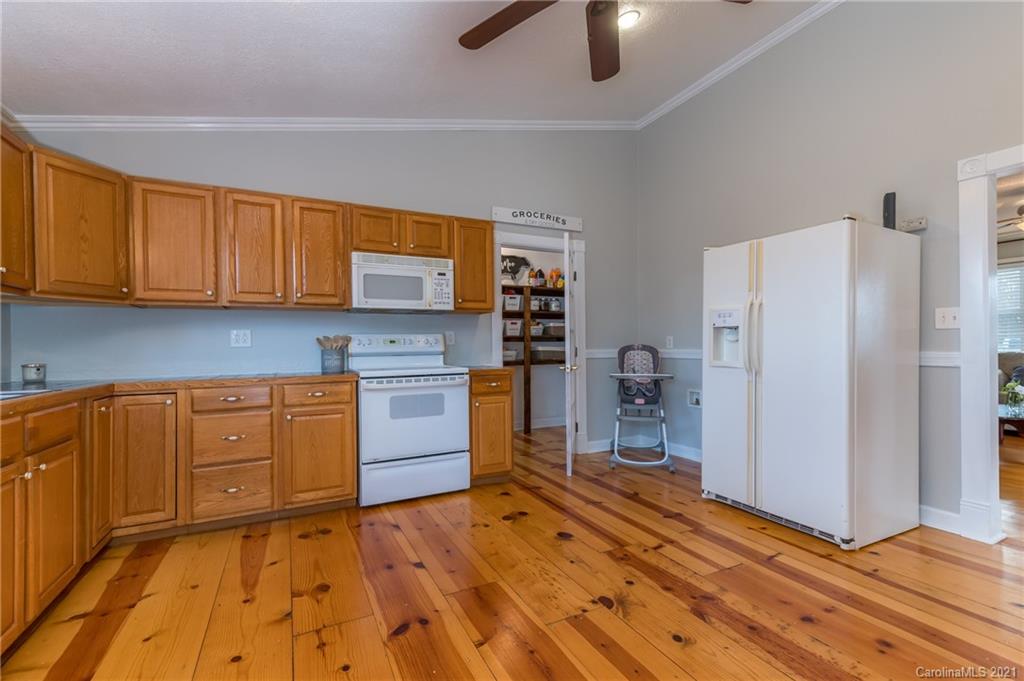 1115 Solen Williams Road Tryon, NC 28782 - Photo 11 of 26 Gallery Image 11