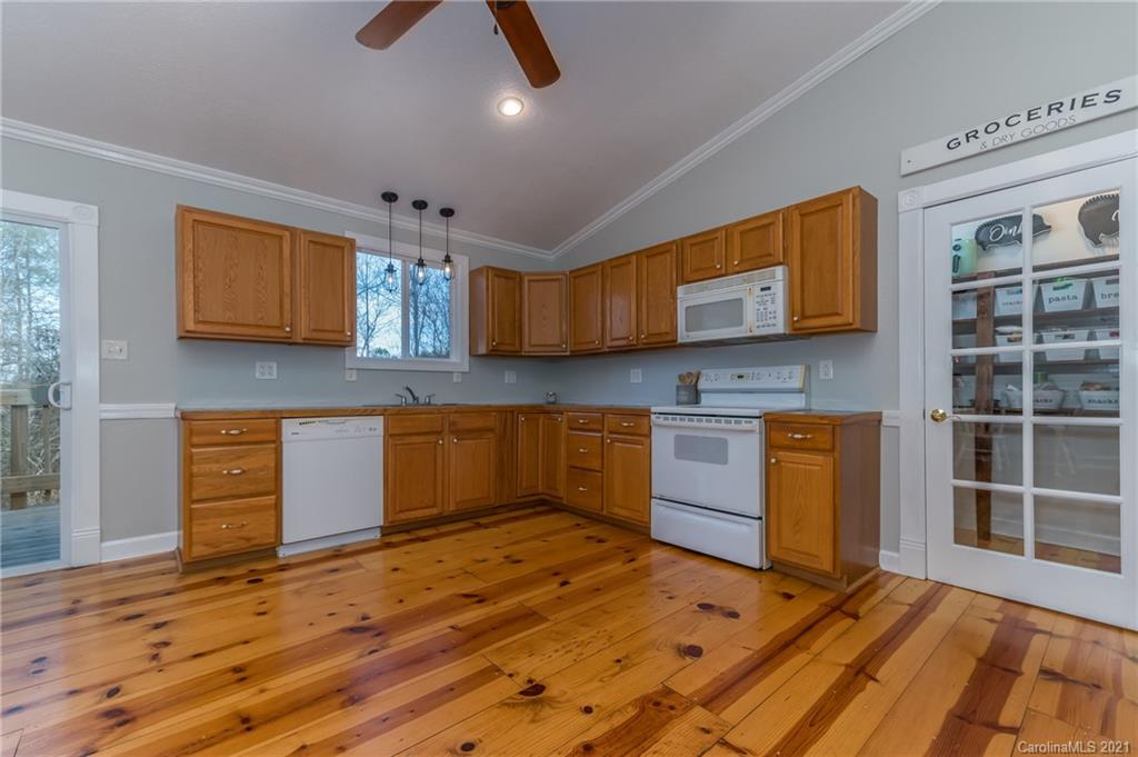 1115 Solen Williams Road Tryon, NC 28782 - Photo 12 of 26 Gallery Image 12