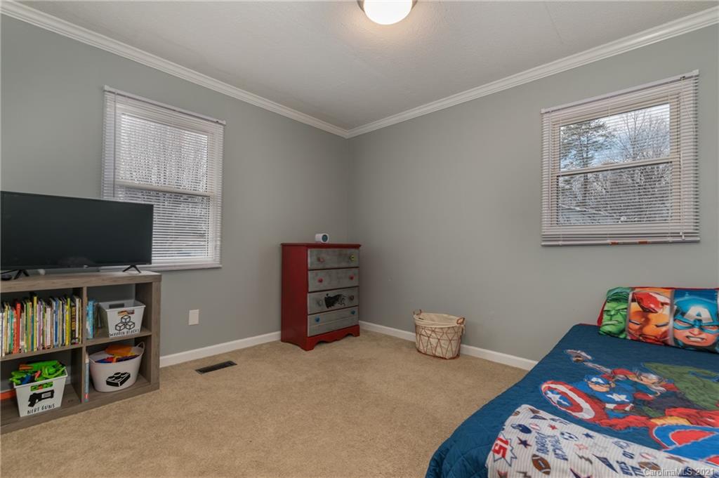 1115 Solen Williams Road Tryon, NC 28782 - Photo 20 of 26 Gallery Image 20