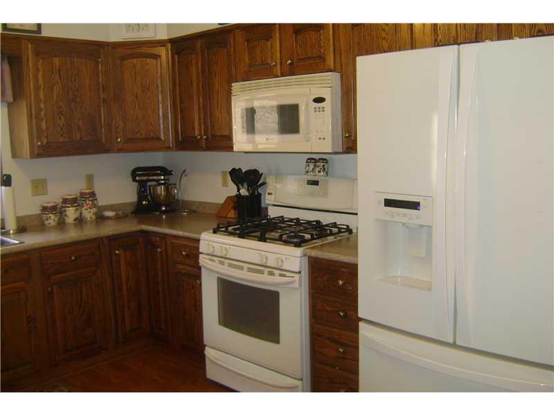 1022 Wren Drive McKees Rocks, PA 15136 - Photo 11 of 21 Kitchen.