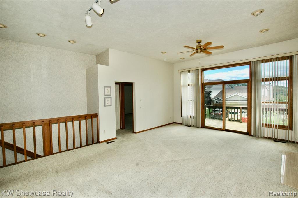 628 Summit Ridge Drive Milford, MI 48381 - Photo 6 of 44