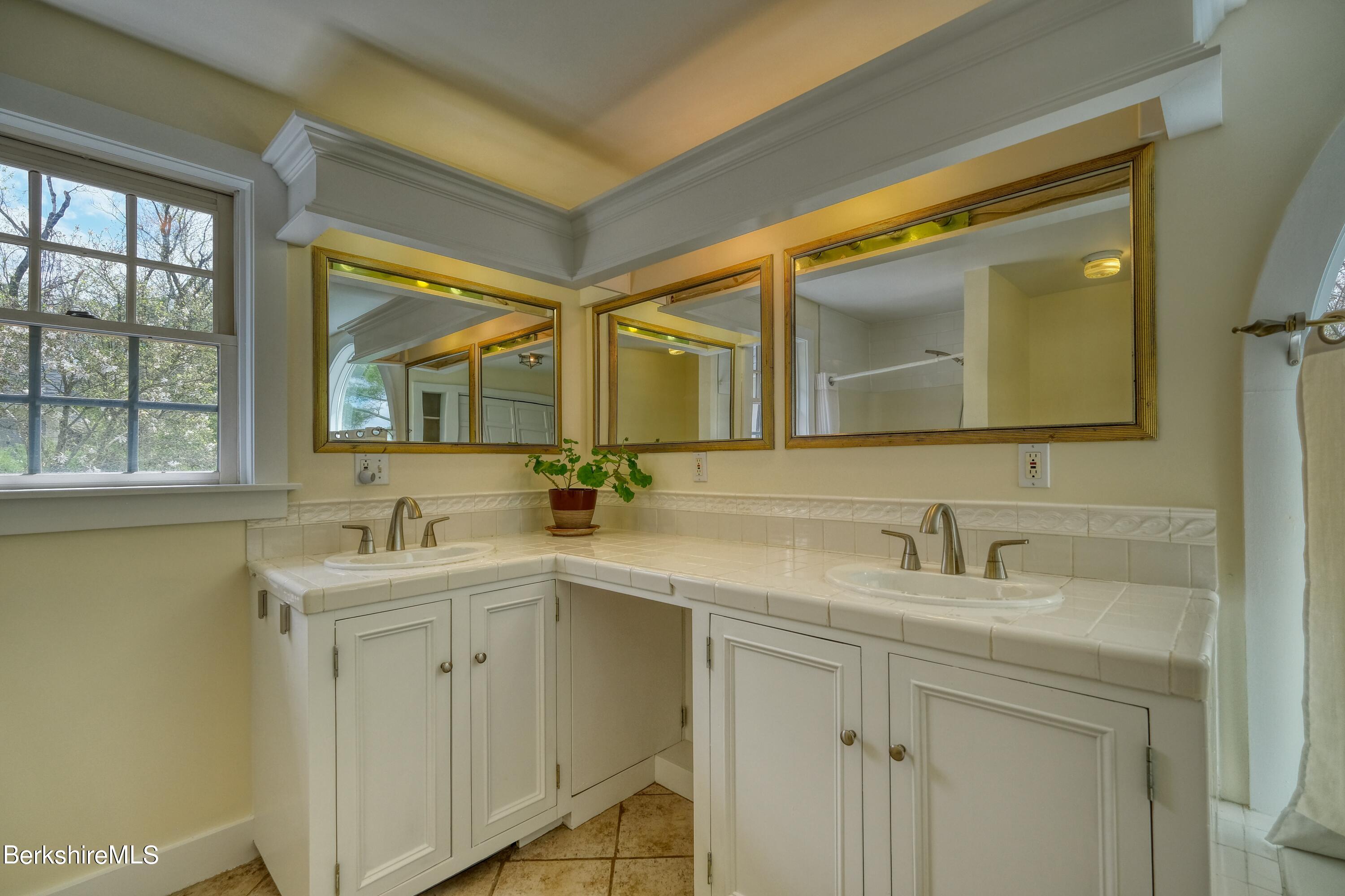128 Stratton Road Williamstown, MA 01267 - Photo 32 of 62 Primary Ensuite Bathroom