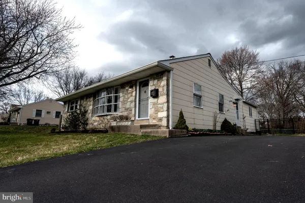 $3,000 | 2597 Carrell Lane, Willow Grove, PA 19090