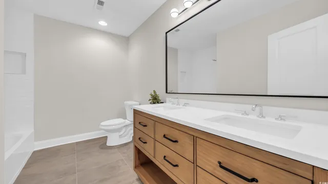 $885,000 | 204 Green Lake Drive, Myrtle Beach, SC 29572