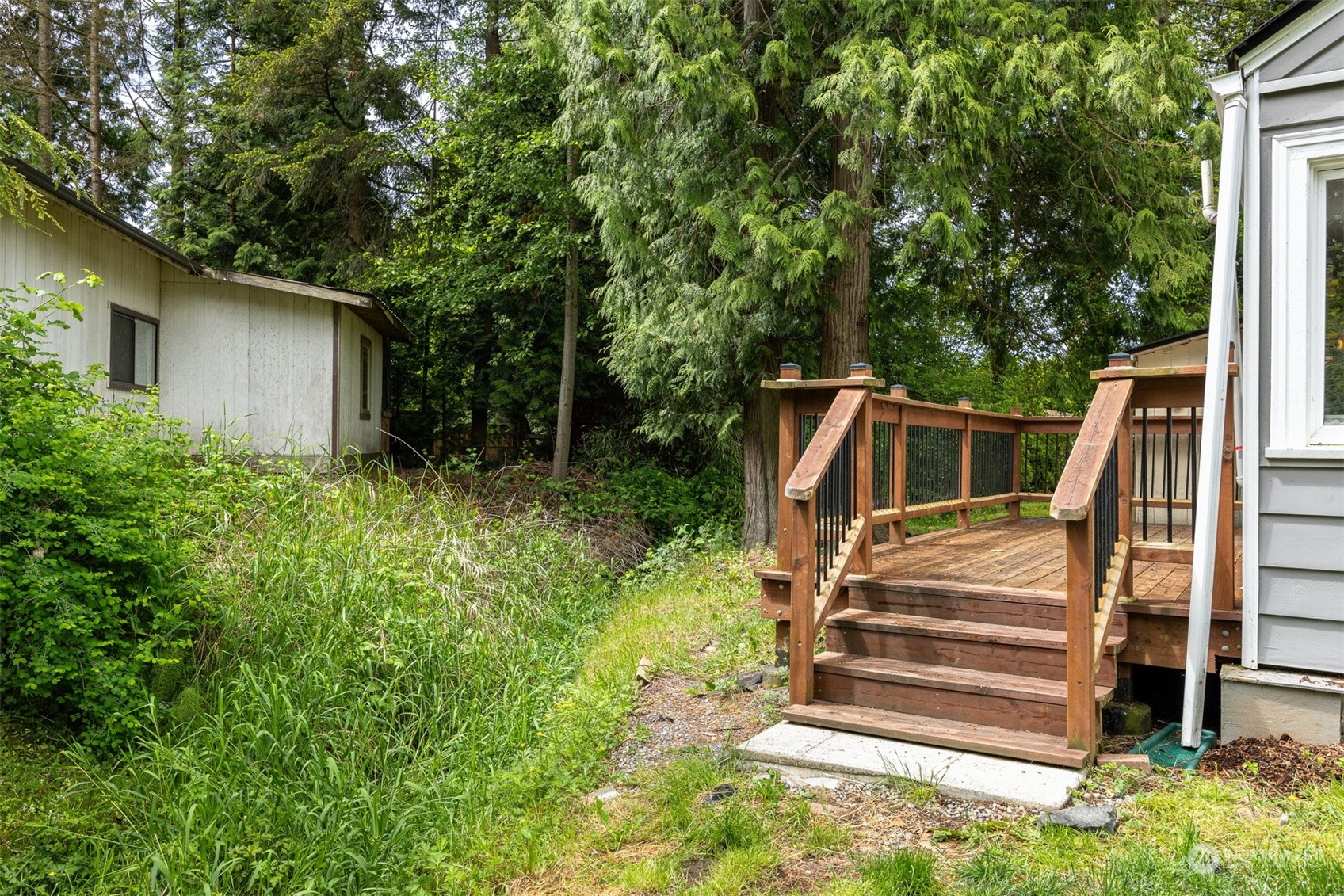 4905 Forsberg Road Blaine, WA 98230 - Photo 8 of 39 Gallery Image 8