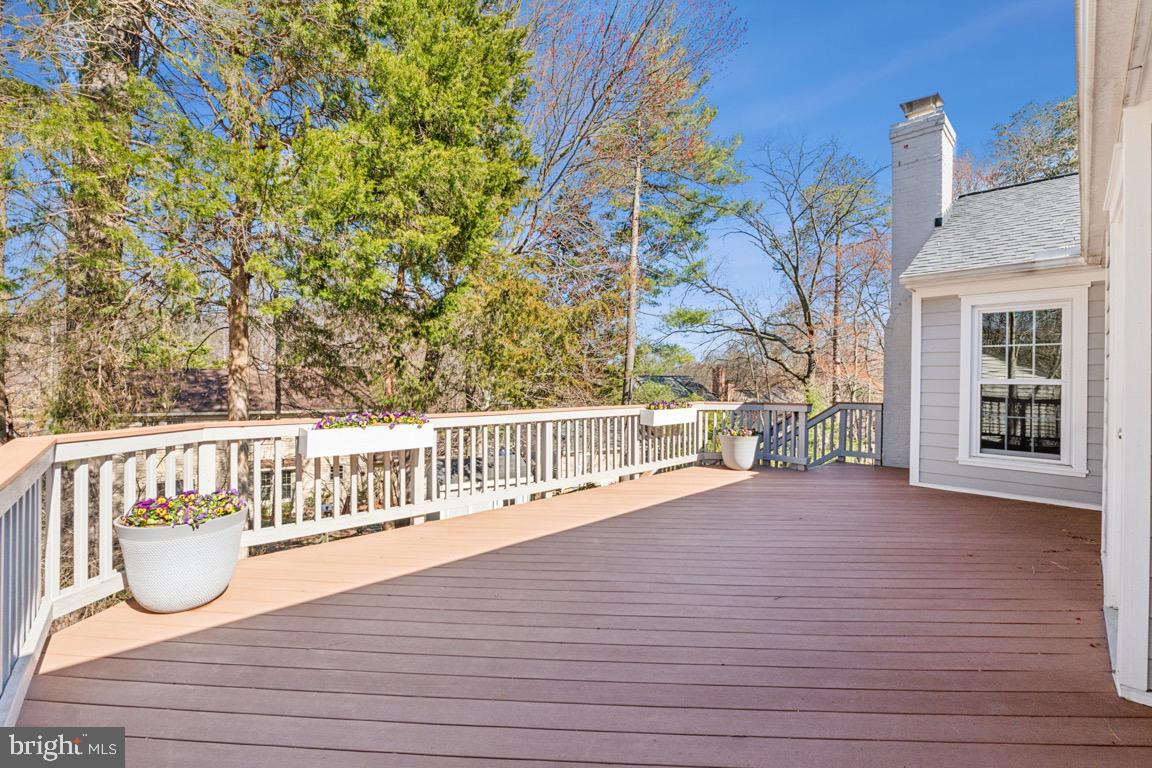 7103 Carnation Court Springfield, VA 22152 - Photo 35 of 44 Composite Deck