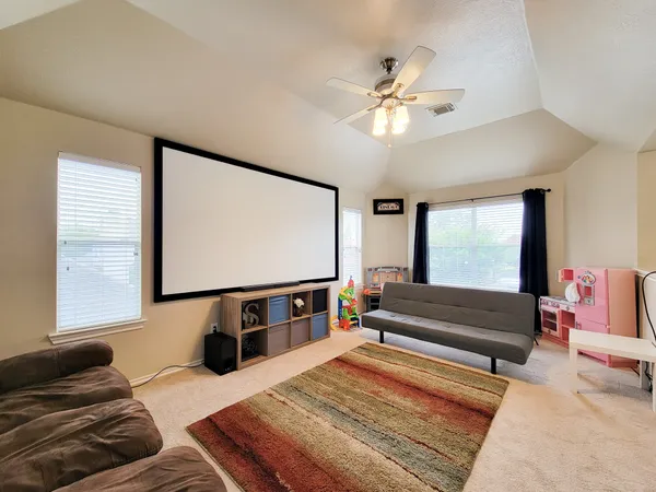 $2,500 | 17615 Forest Haven Trail, Tomball, TX 77375