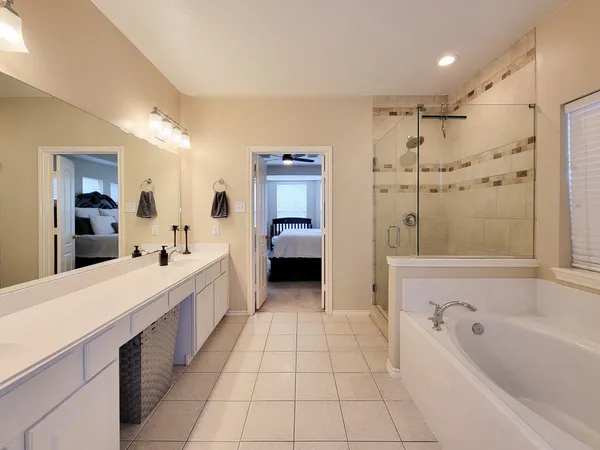 $2,500 | 17615 Forest Haven Trail, Tomball, TX 77375