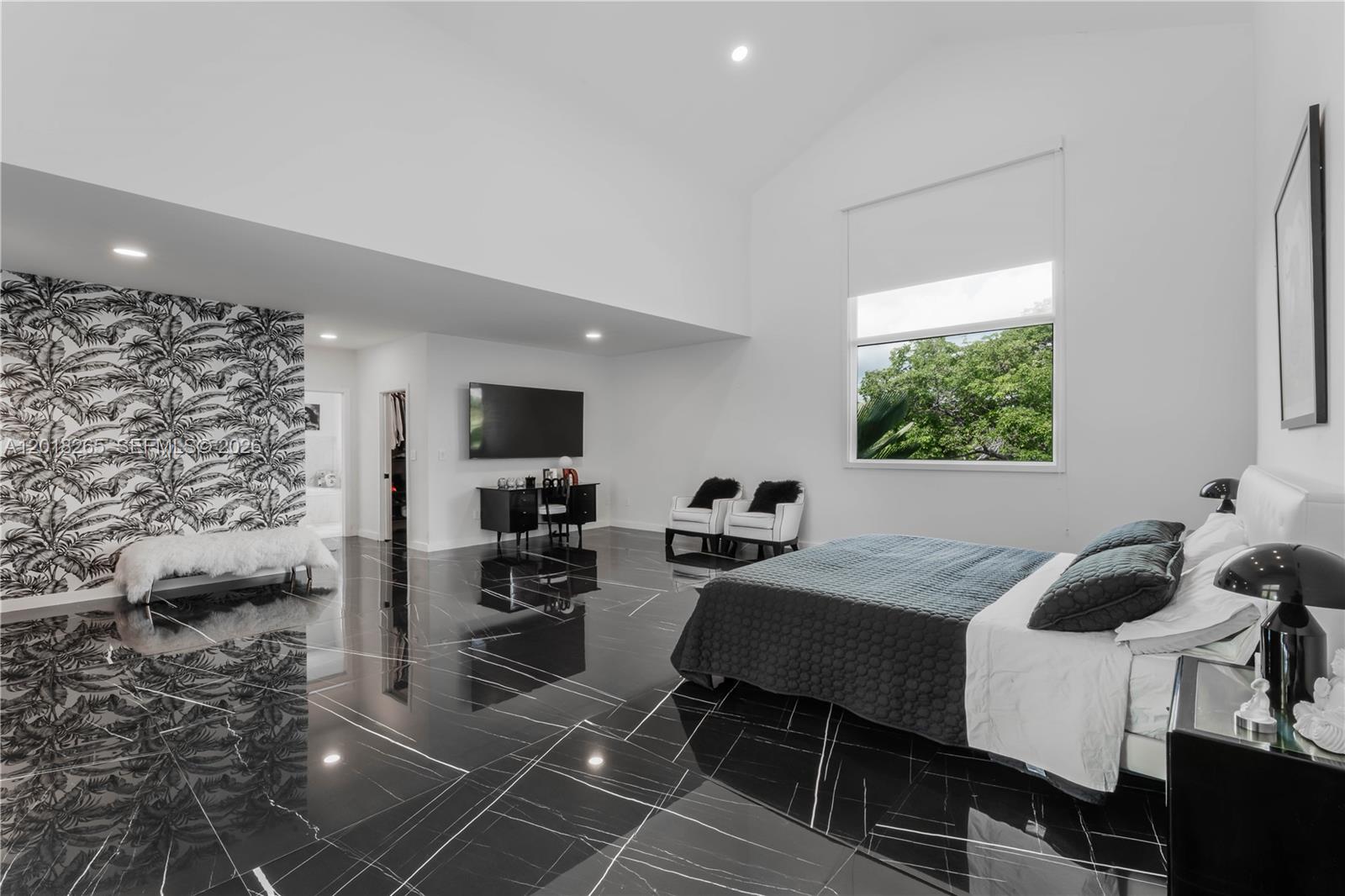9715 Southwest 89th Court Miami, FL 33176 - Photo 13 of 26