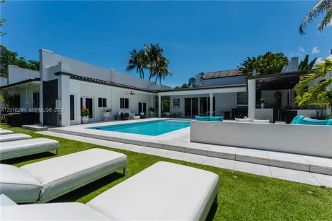 $4,900,000 | 9715 Southwest 89th Court, Miami, FL 33176