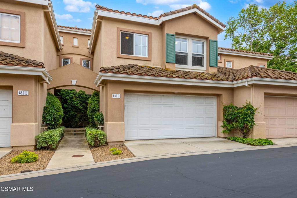 580 Fenwick Way, Unit C Simi Valley, CA 93065 - Photo 1 of 39 front view of a house with a street