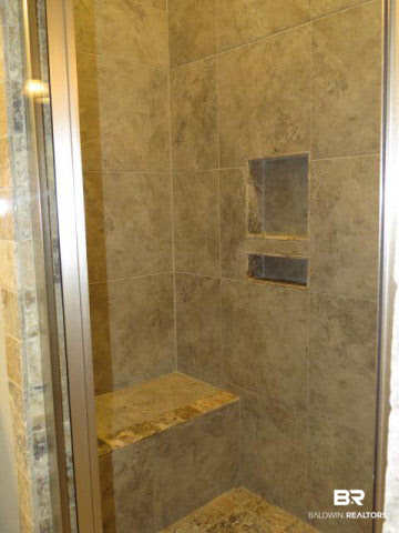 1017 Snapdragon Lane Foley, AL 36535 - Photo 34 of 44 Master shower