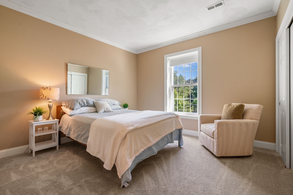 82 Virginia Road, Unit 105 Lincoln, MA 01773 - Photo 12 of 23 Gallery Image 12