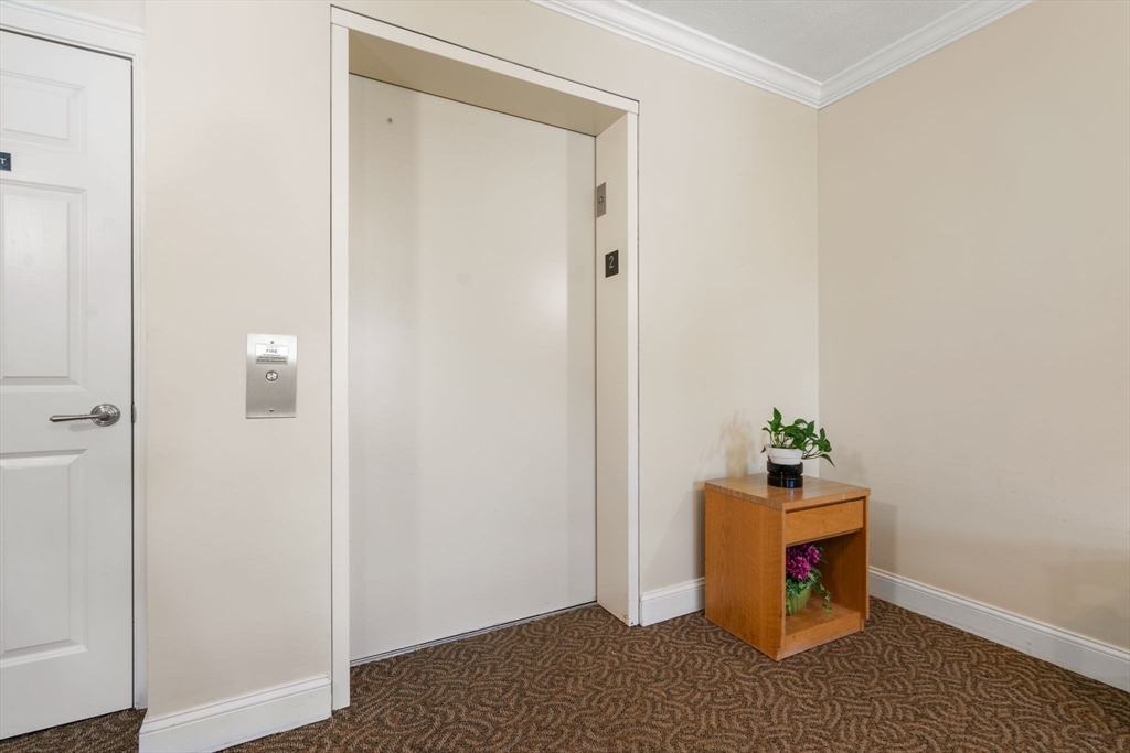82 Virginia Road, Unit 105 Lincoln, MA 01773 - Photo 17 of 23 Gallery Image 17