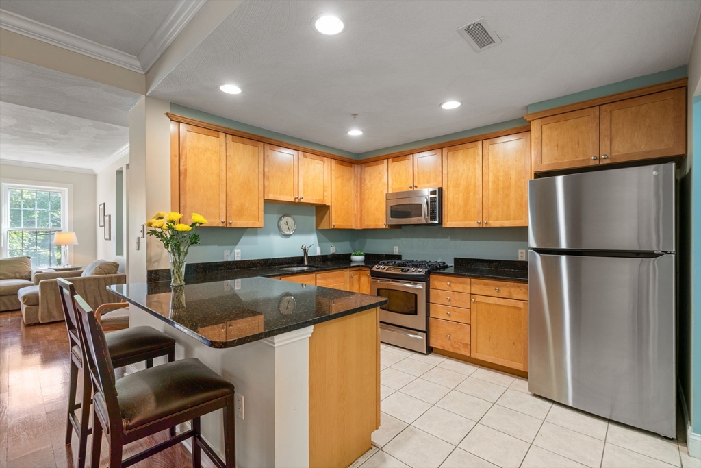 82 Virginia Road, Unit 105 Lincoln, MA 01773 - Photo 8 of 23 Gallery Image 8