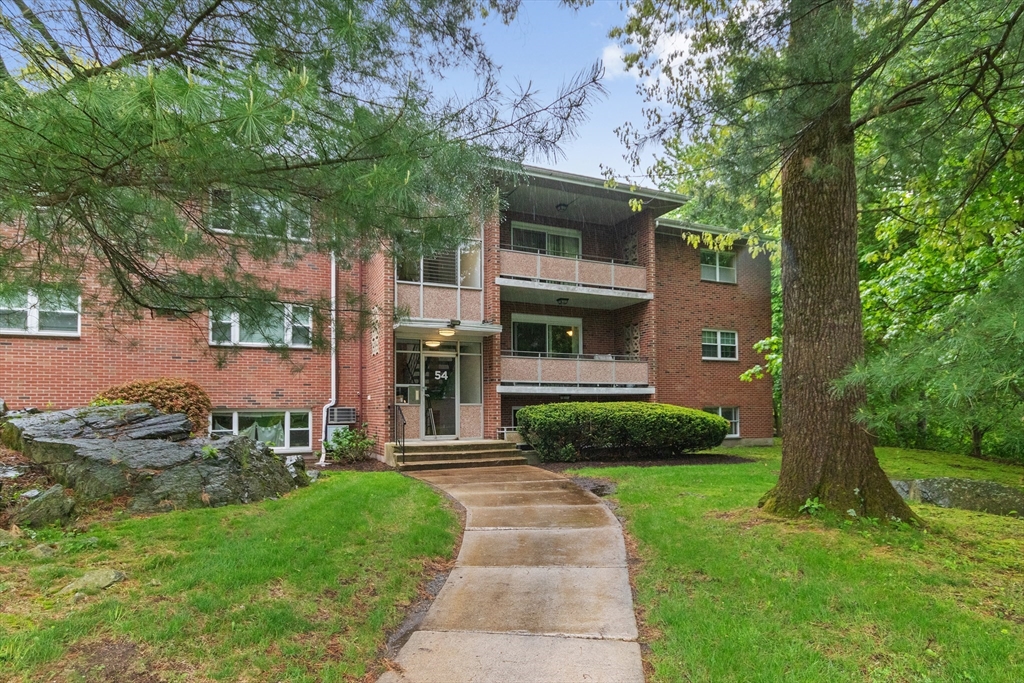 54 Jacqueline Road, Unit 7 Waltham, MA 02452 - Photo 24 of 35 Gallery Image 24