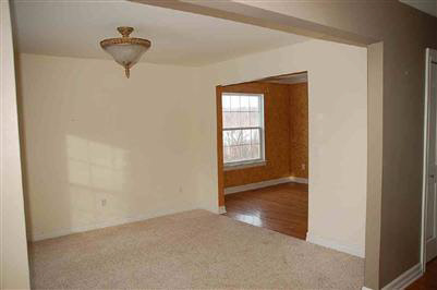 6476 Cook Road Swartz Creek, MI 48473 - Photo 9 of 13 20225067-8.JPG