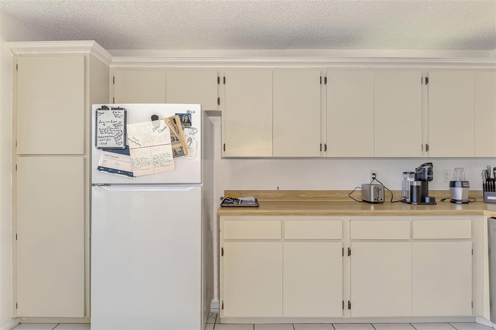 952 North Beneva Road, Unit V23 Sarasota, FL 34232 - Photo 18 of 46 Gallery Image 18