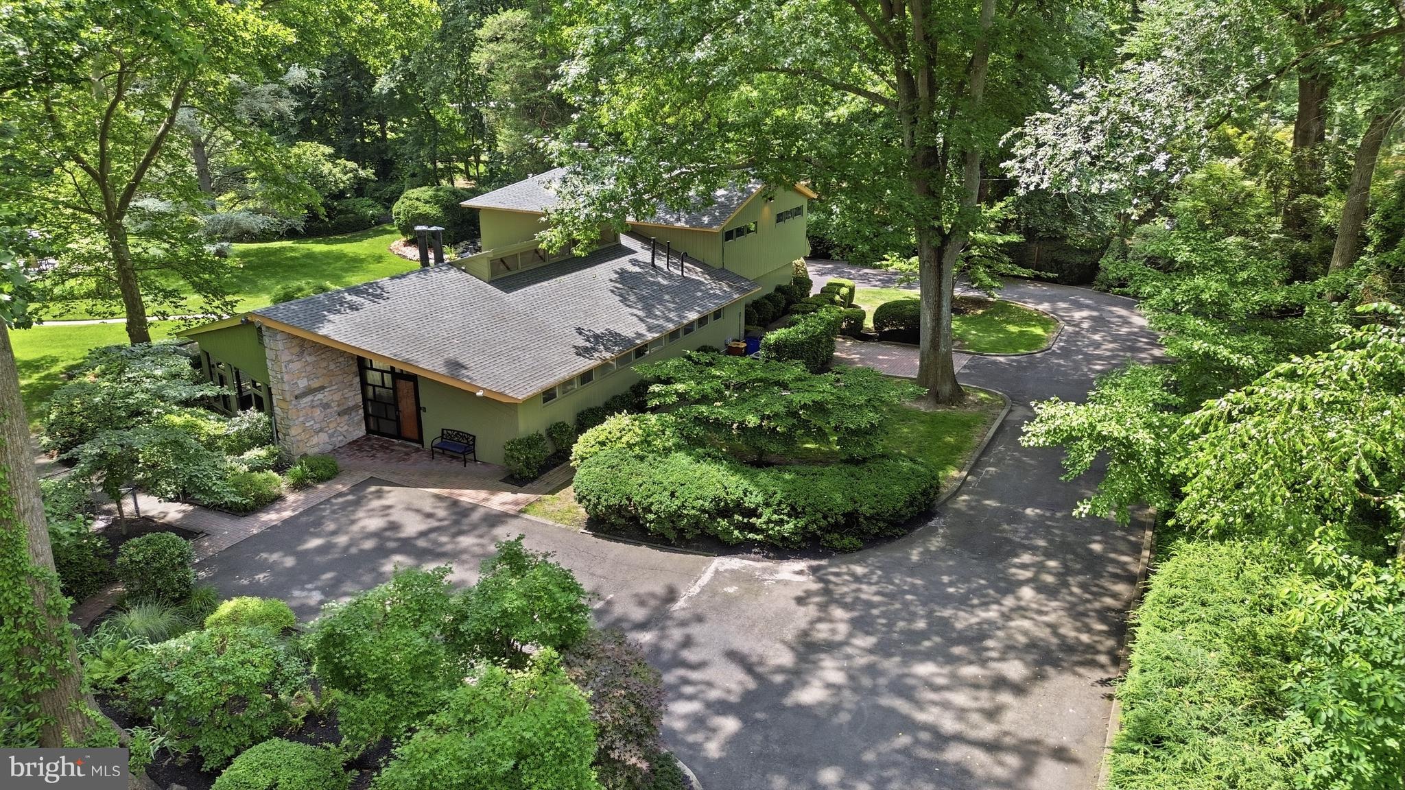 775 River Road Yardley, PA 19067 - Photo 1 of 75 Welcome to 775 River Road in Yardley, PA