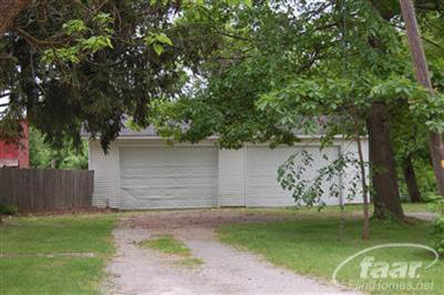 11227 Main Road Fenton, MI 48430 - Photo 2 of 13 20144456-1.JPG
