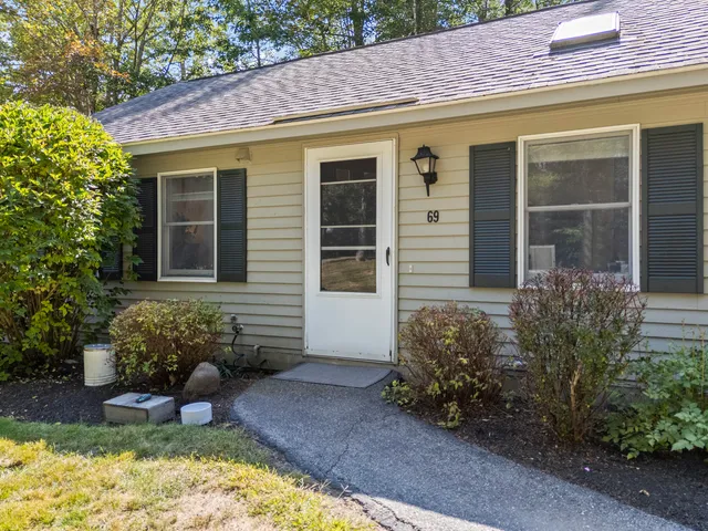 $440,000 | 69 Gail Lane, Unit 69, Yarmouth, ME 04096
