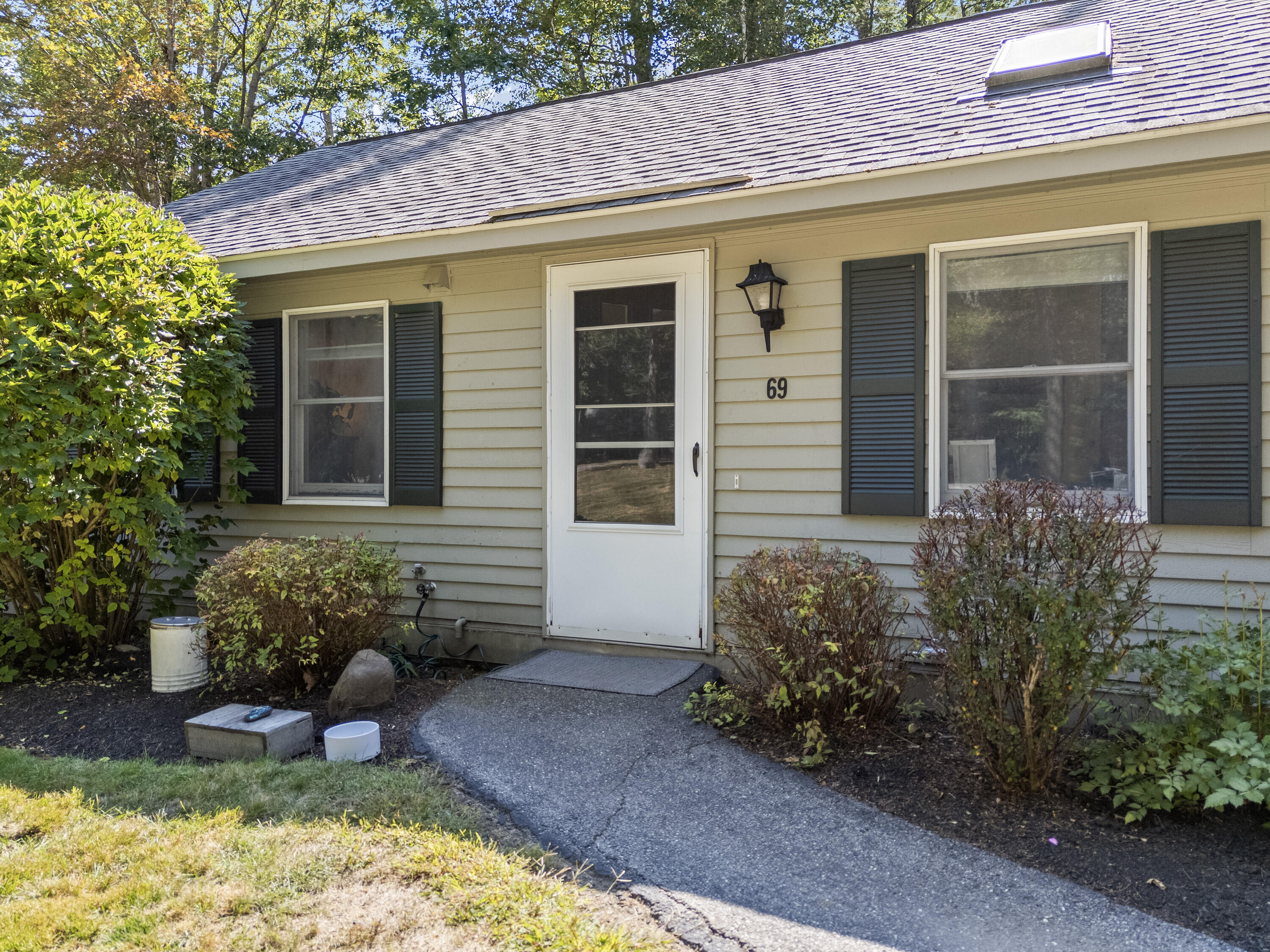 69 Gail Lane, Unit 69 Yarmouth, ME 04096 - Photo 16 of 34 69 Gail Ln_103