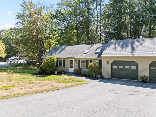 $440,000 | 69 Gail Lane, Unit 69, Yarmouth, ME 04096