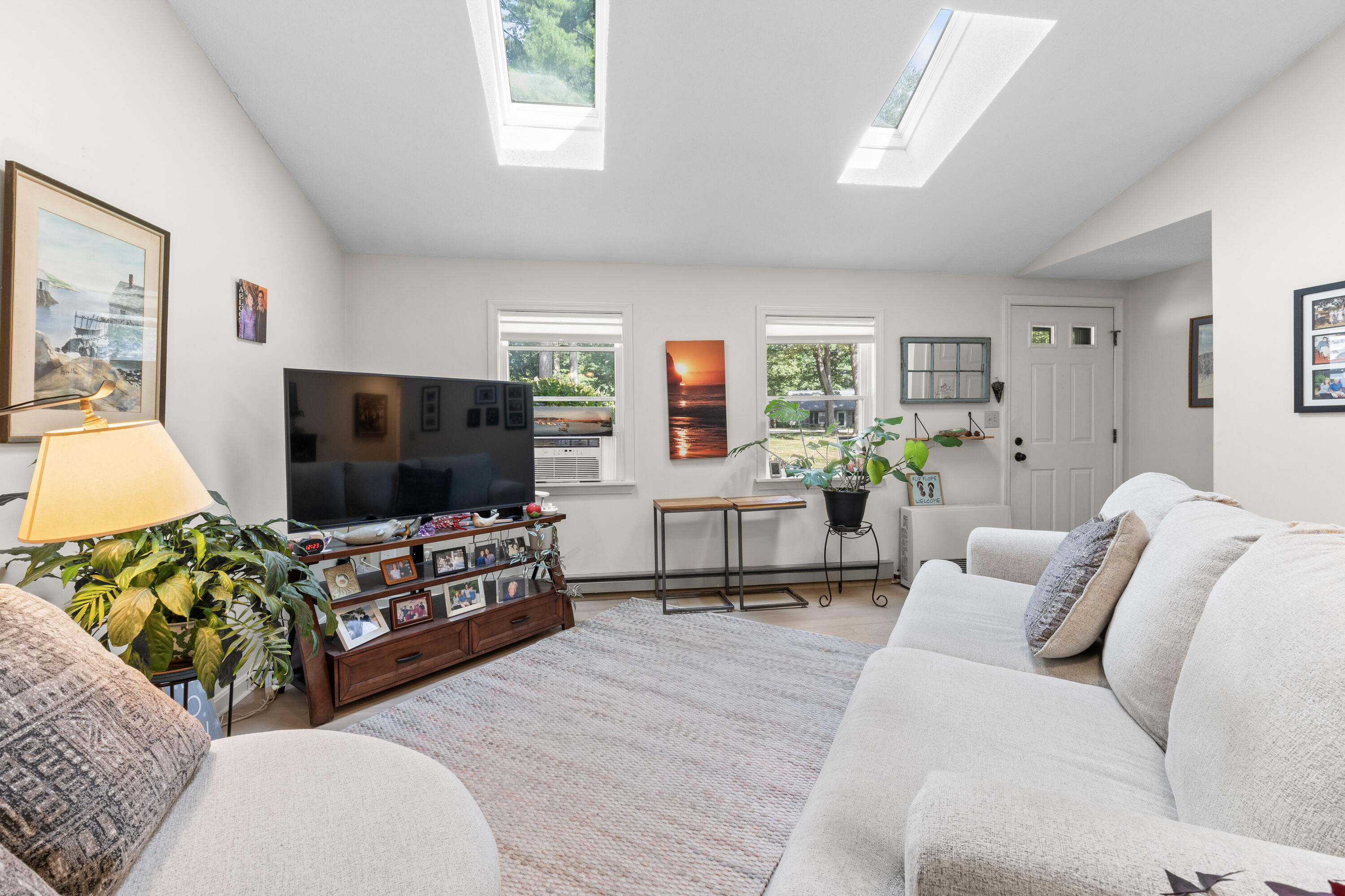 69 Gail Lane, Unit 69 Yarmouth, ME 04096 - Photo 7 of 34 69 Gail Ln_108