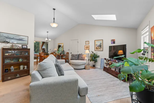 $440,000 | 69 Gail Lane, Unit 69, Yarmouth, ME 04096